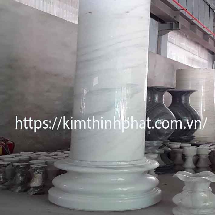 Cột đá hoa cương tự nhiên hoàn toàn đáp ứng được hai yêu cầu